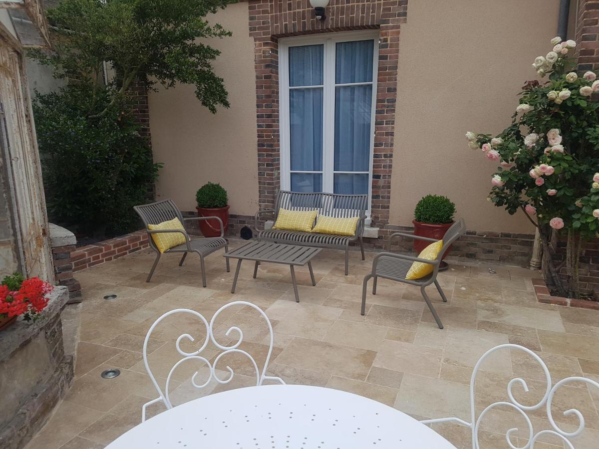 Le Clos Saint-Germain Rugles Экстерьер фото