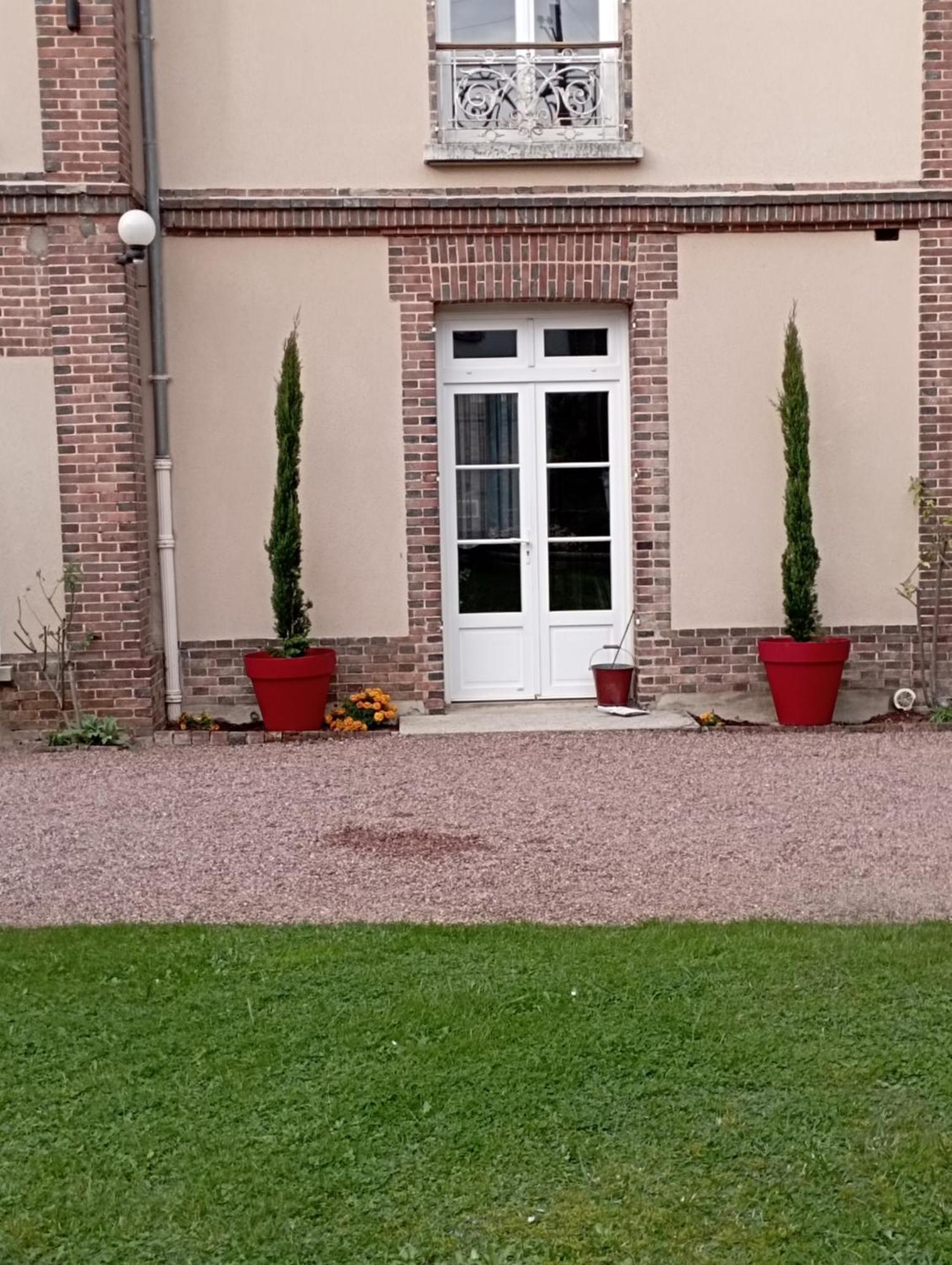 Le Clos Saint-Germain Rugles Экстерьер фото